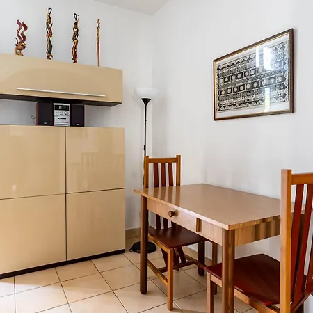 Downtown & Station - New Apartmán Como