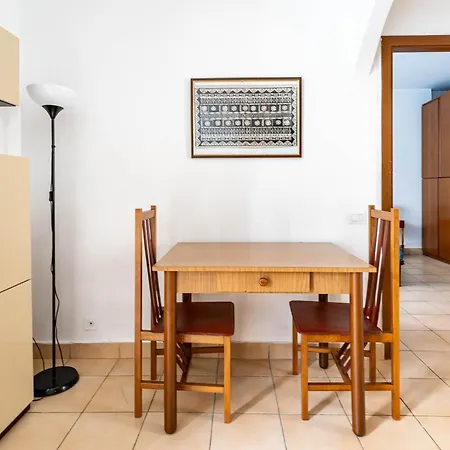 Downtown & Station - New Apartmán Como